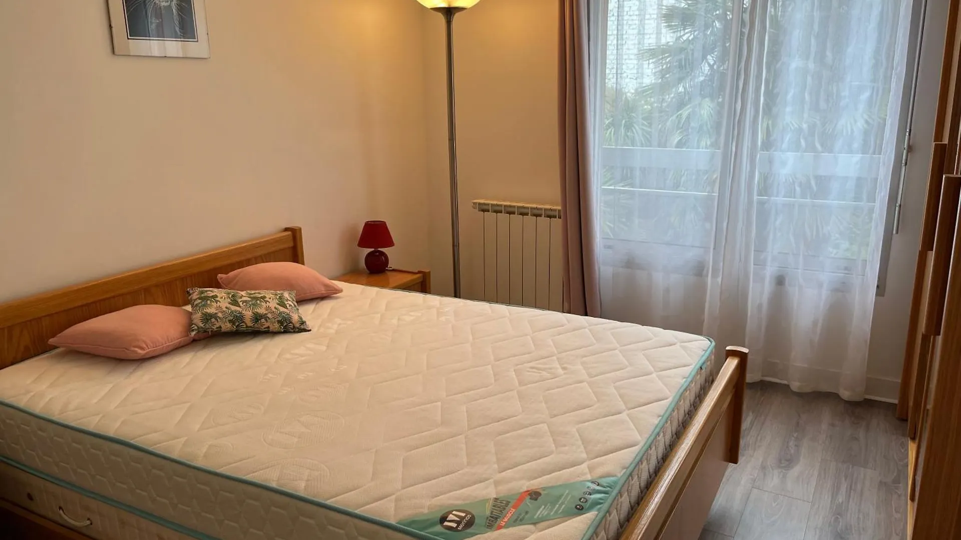 Proche De La Campagne A Apartment